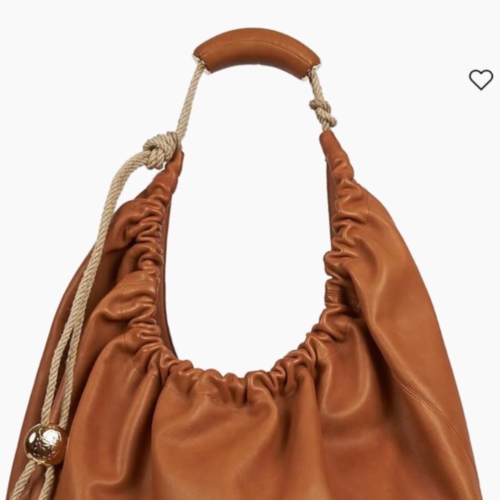 Loewe - Picture 2 of 3